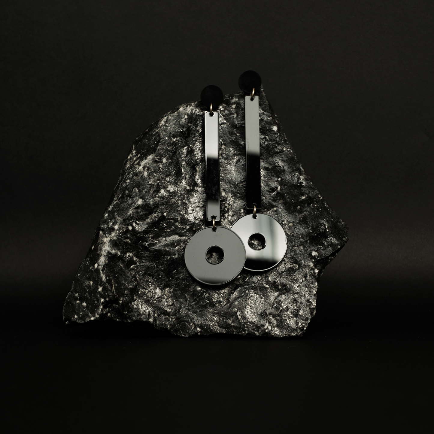 Aretes geométricos de acrílico Barracuda