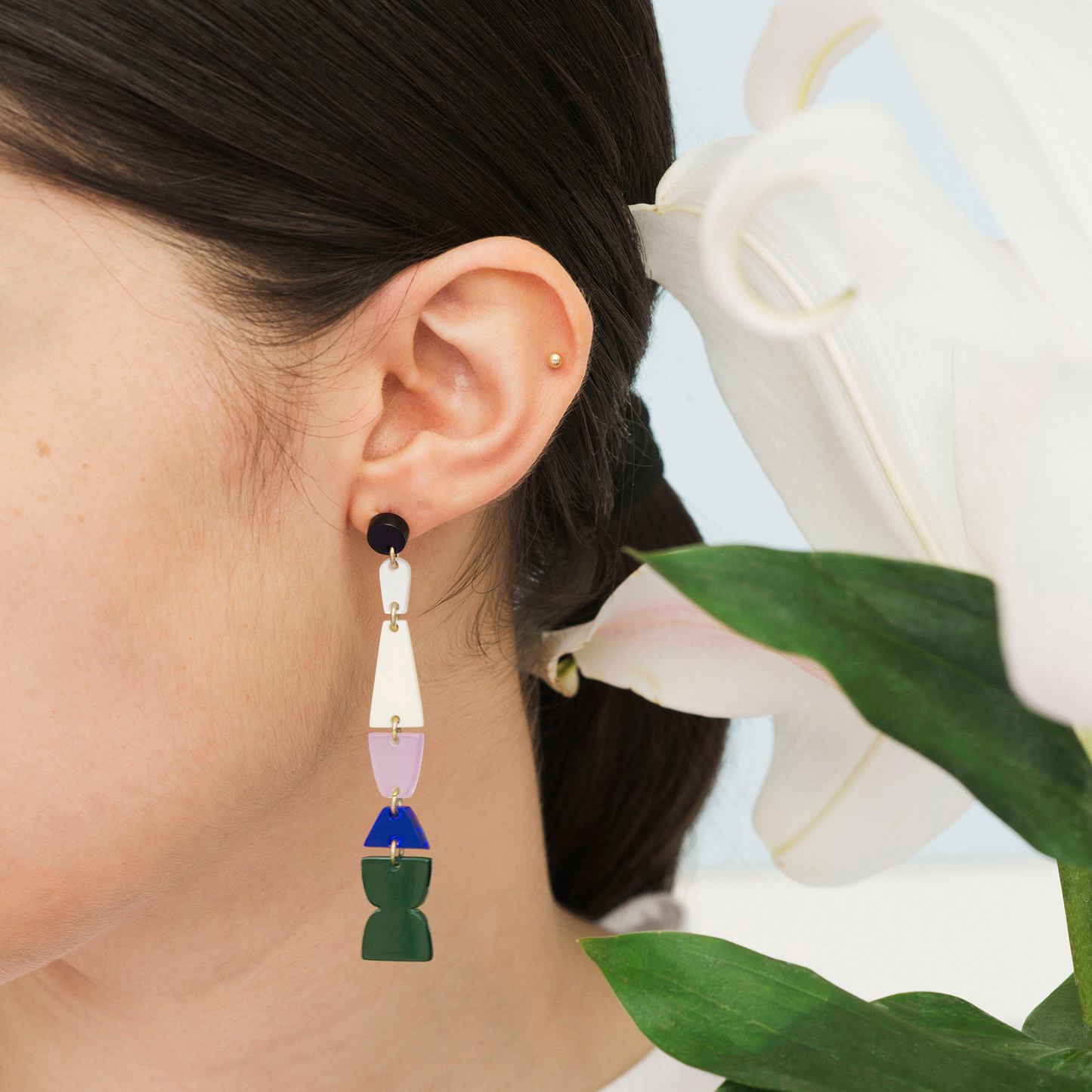 Pendientes inspirados en Memphis Milano Totem